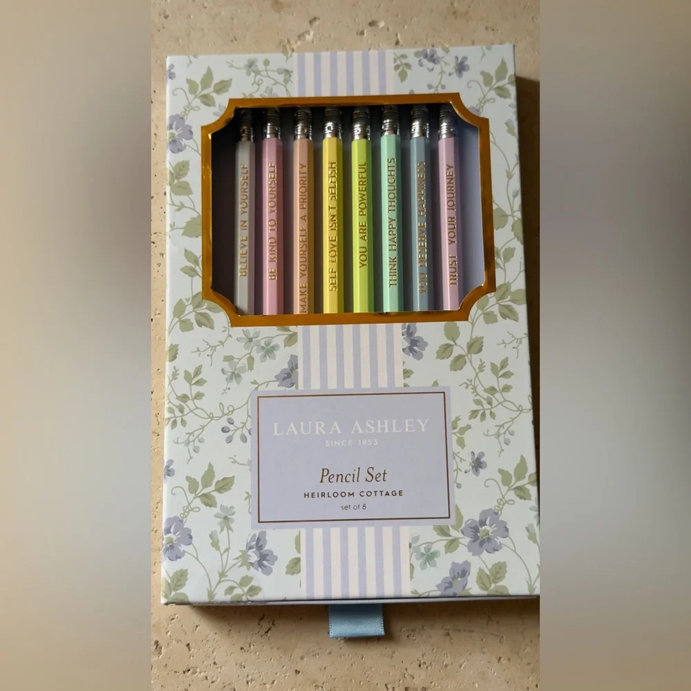 Laura Ashley Floral Pencil‎ Set with Pastel Hues